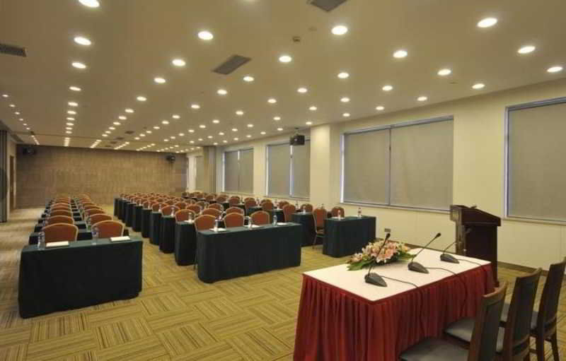 Kingtown Hotel Hongmei Shanghái Exterior foto