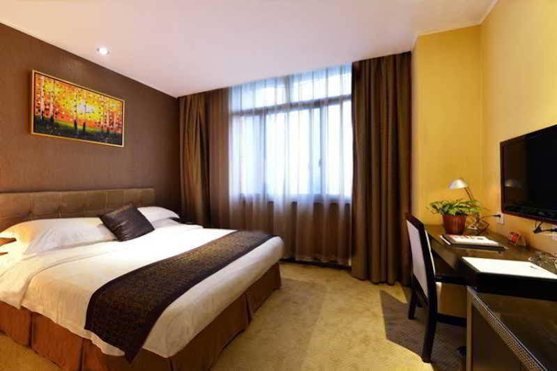 Kingtown Hotel Hongmei Shanghái Exterior foto